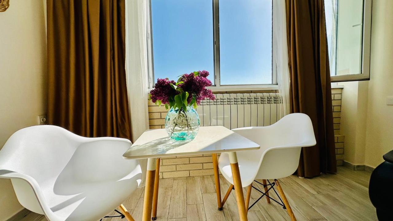 Magnolia Apartment Terrace 3 Batumi Eksteriør billede